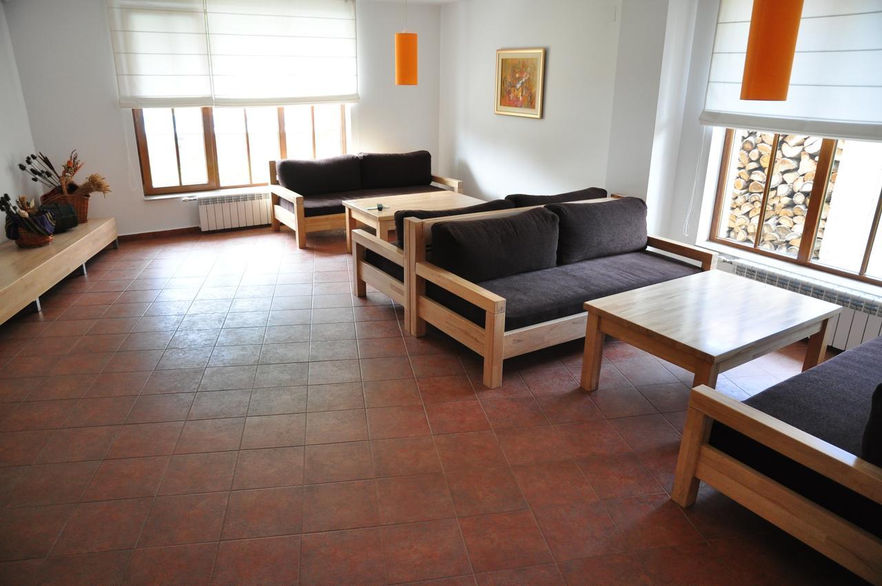 Hotel Black Stork Nisovo Esterno foto