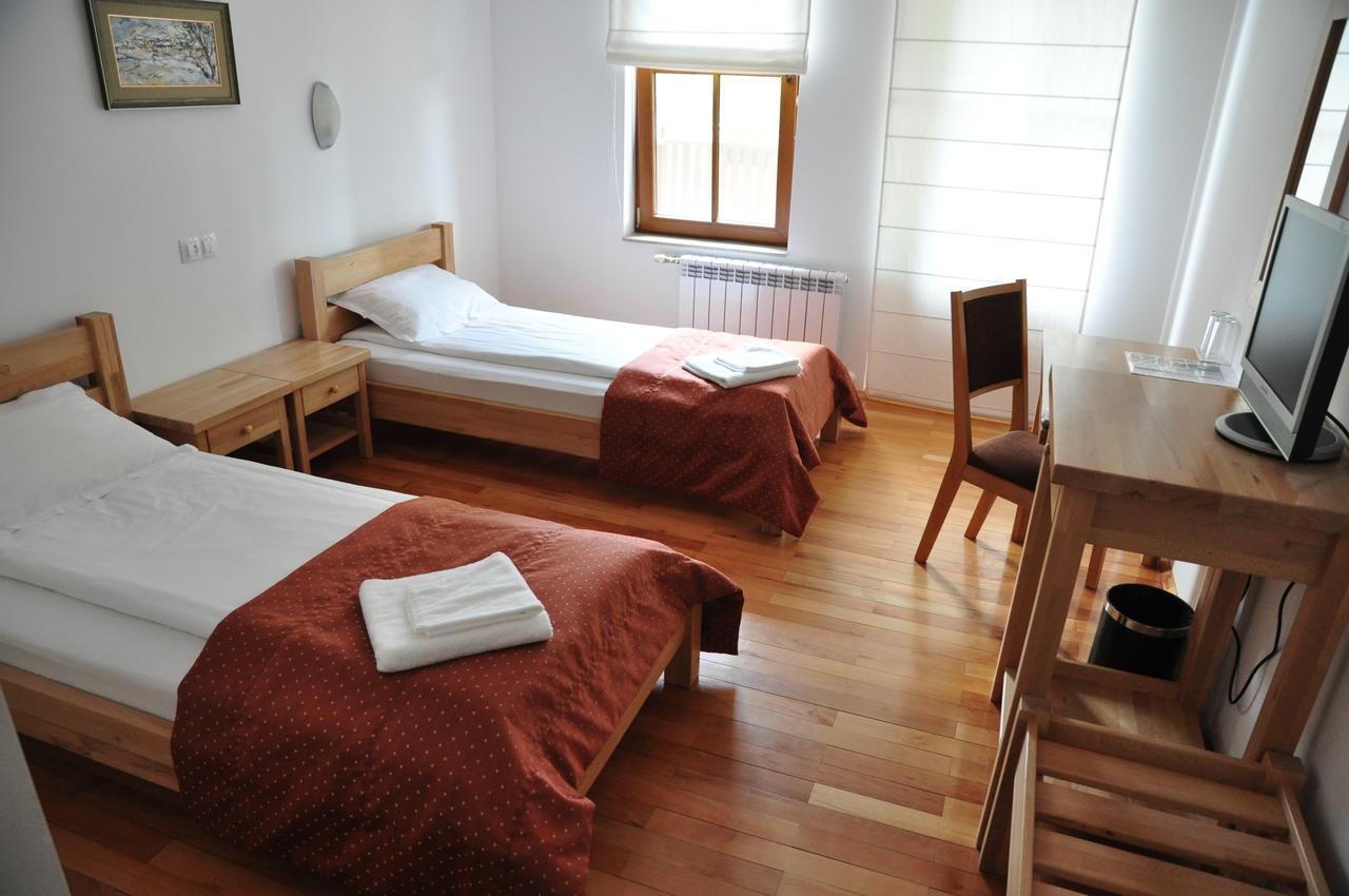 Hotel Black Stork Nisovo Esterno foto