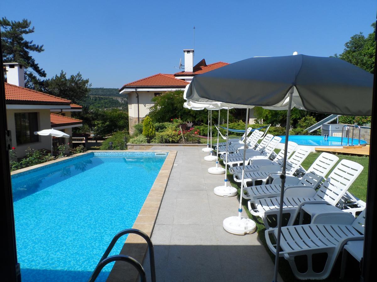 Hotel Black Stork Nisovo Esterno foto